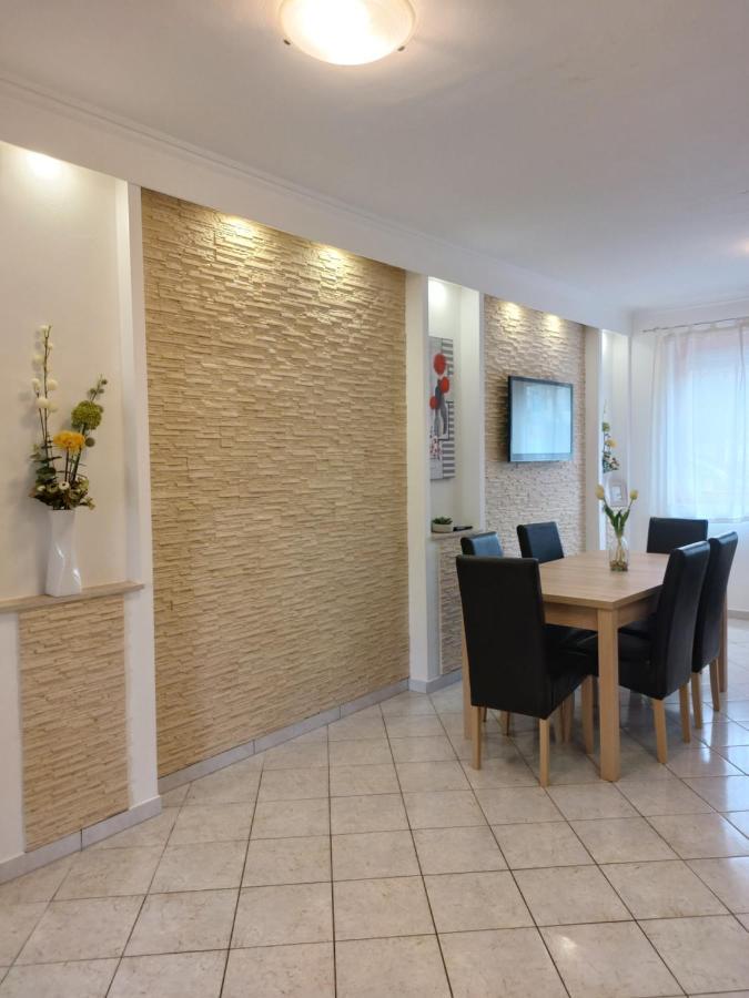 Apartmancentrum Gyula Exteriér fotografie