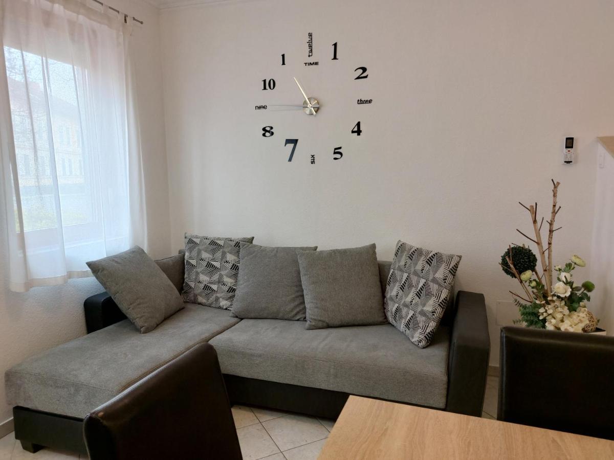 Apartmancentrum Gyula Exteriér fotografie