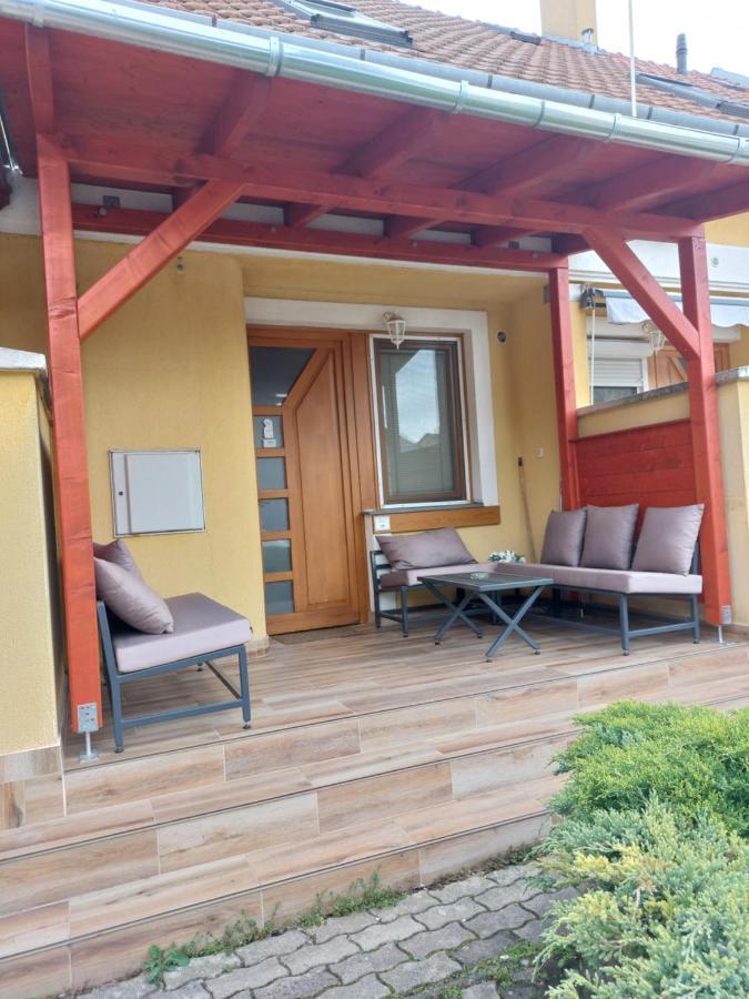 Apartmancentrum Gyula Exteriér fotografie