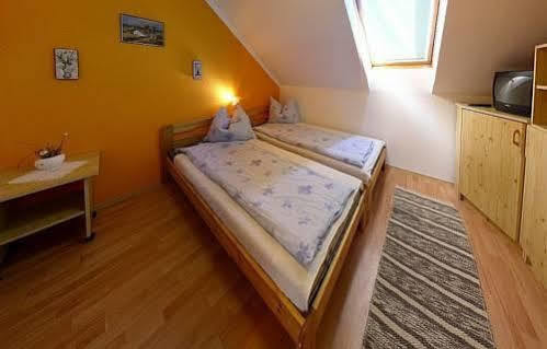Apartmancentrum Gyula Exteriér fotografie
